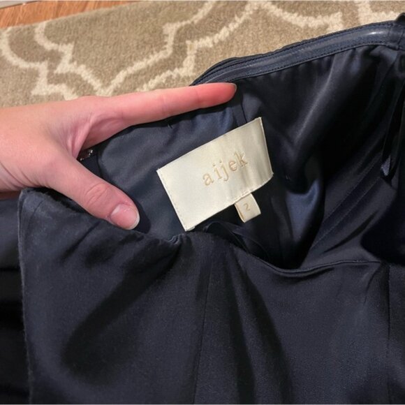 🫐 Gorgeous Gown from Revolve! - Picture 5 of 12